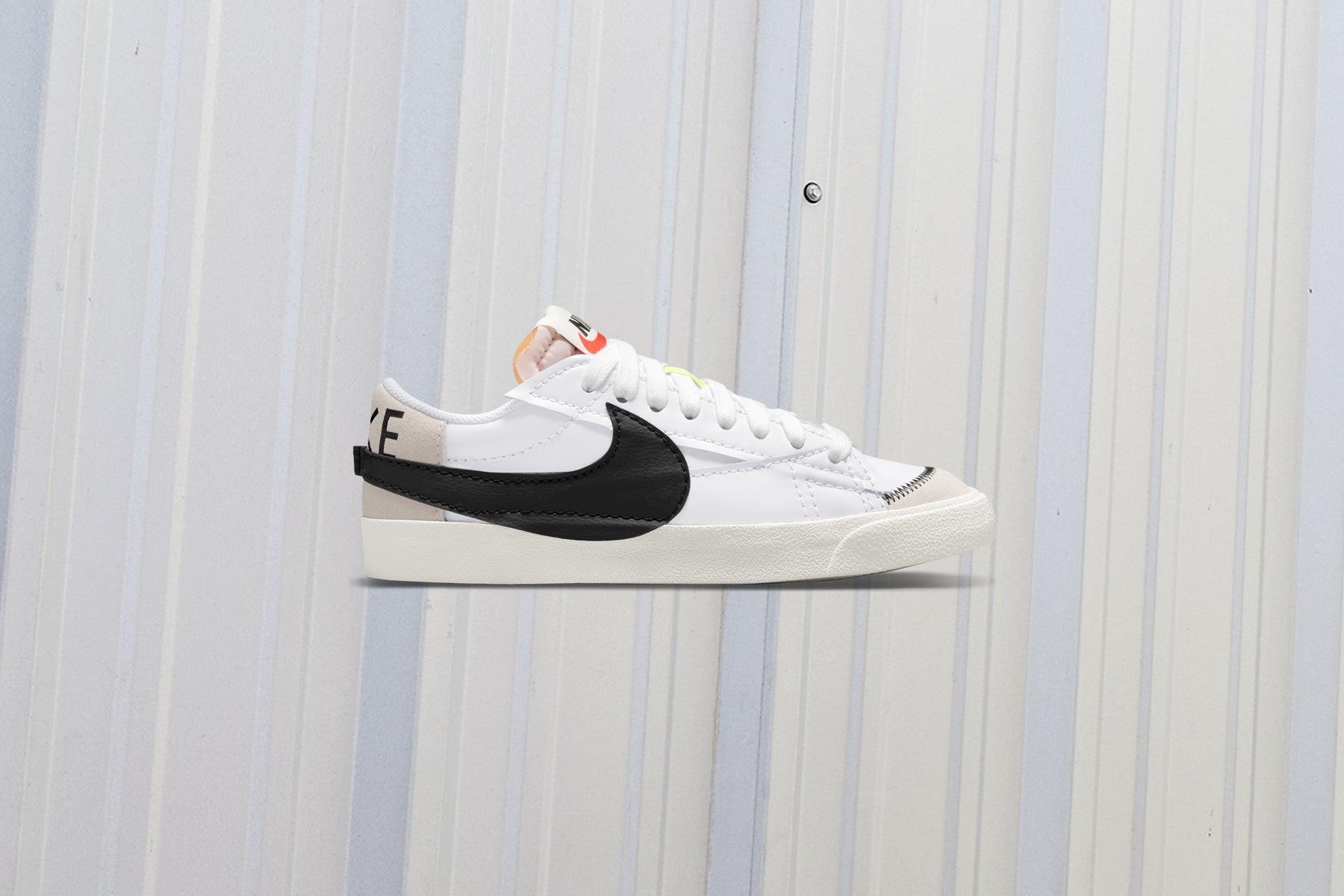 Blazer Low '77 Jumbo - White/Black/Sail Male Product Image