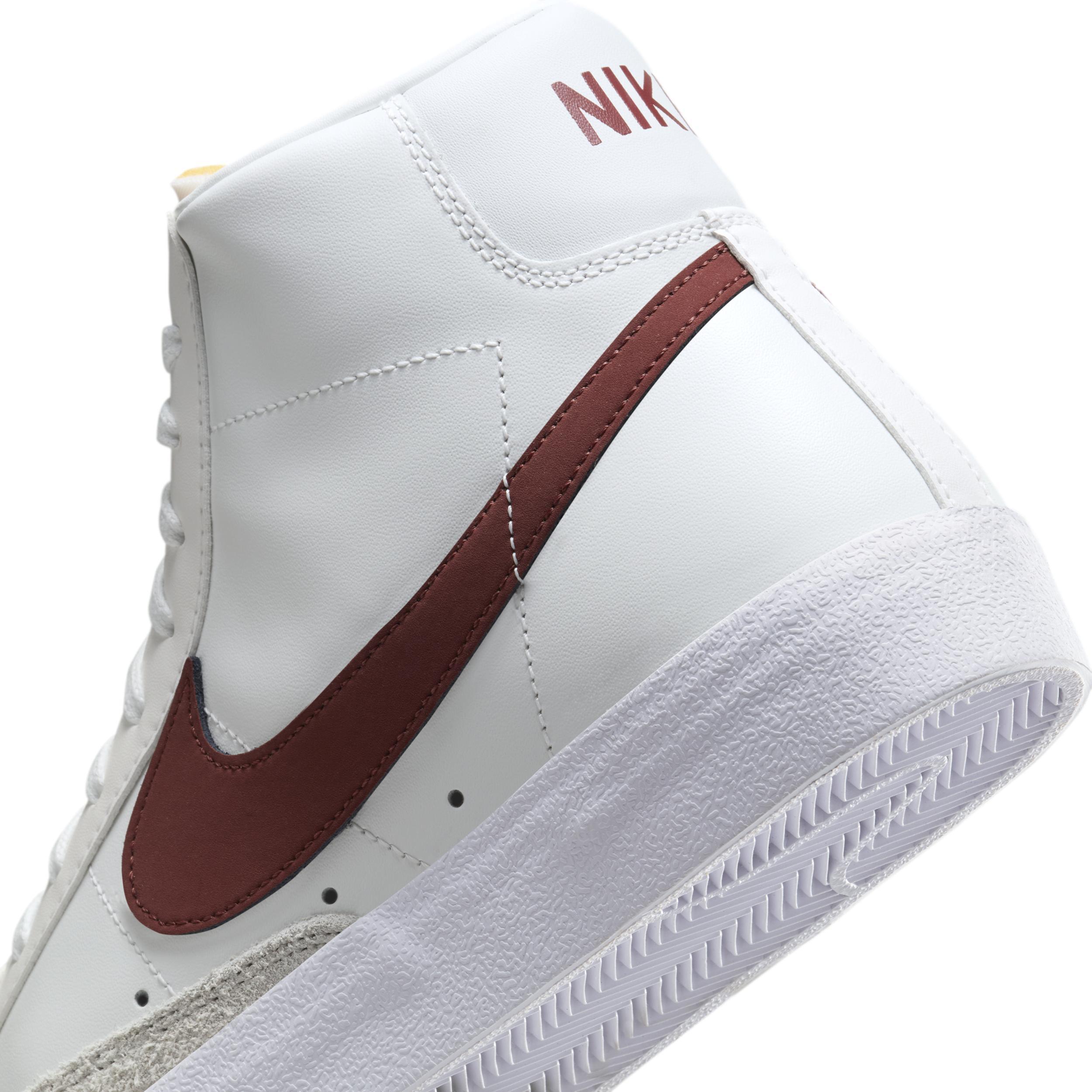 Nike Men's Blazer Mid '77 Vintage Shoes Product Image