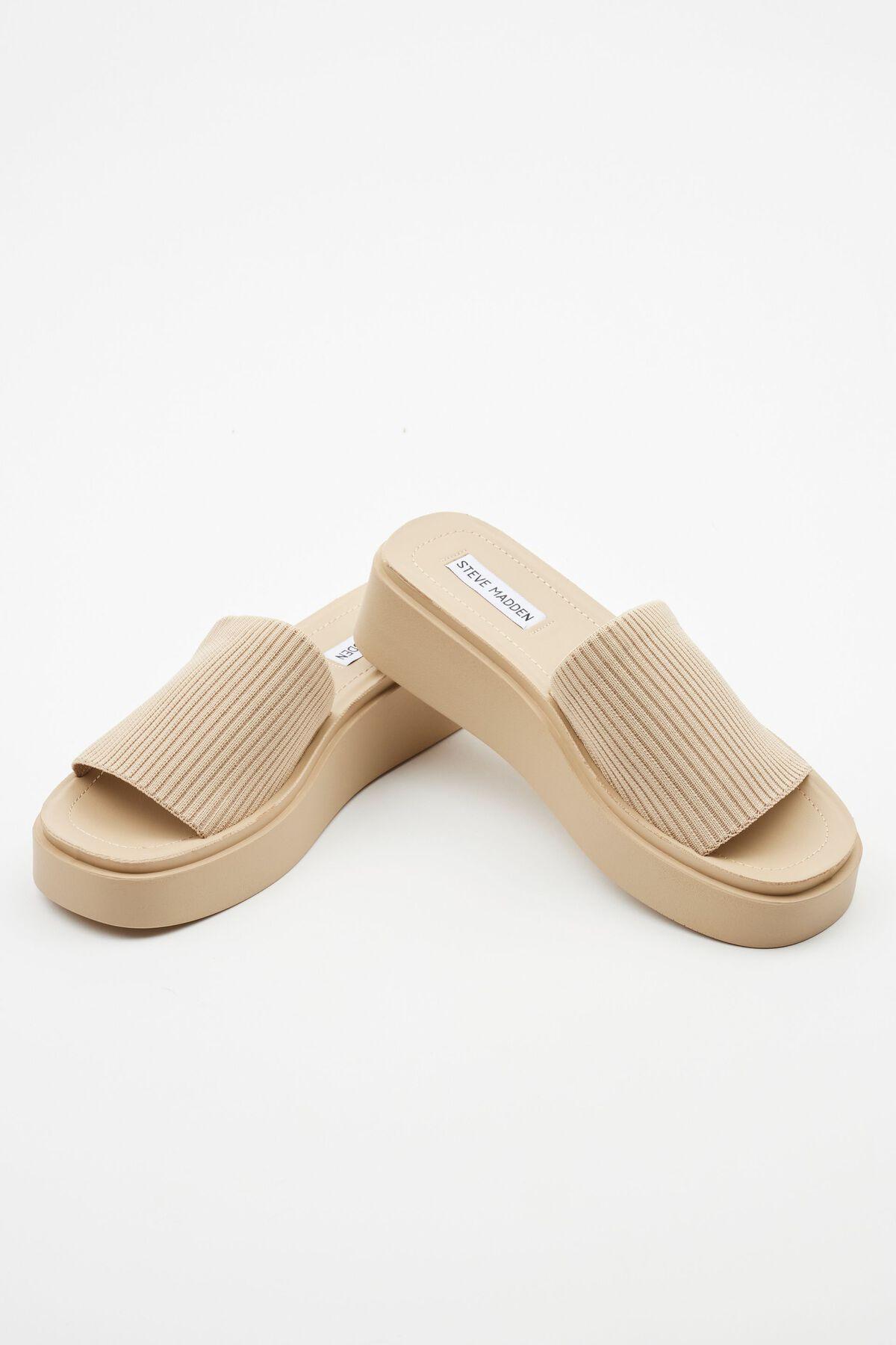 STEVE MADDEN Balanced Platform Sandal Product Image