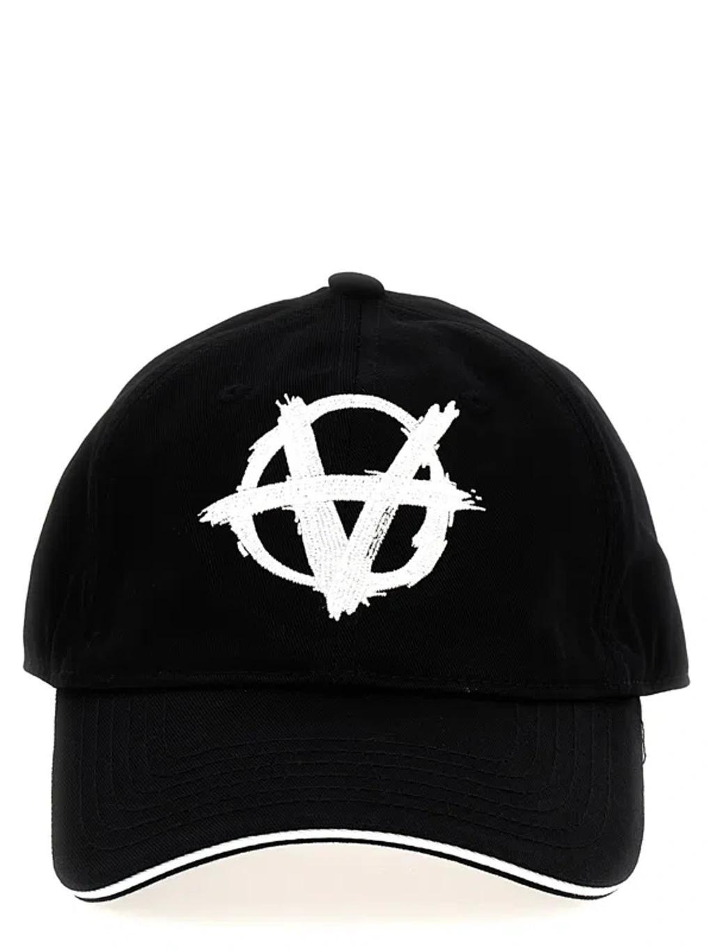 Logo-print Detail Baseball Cap In Black Product Image