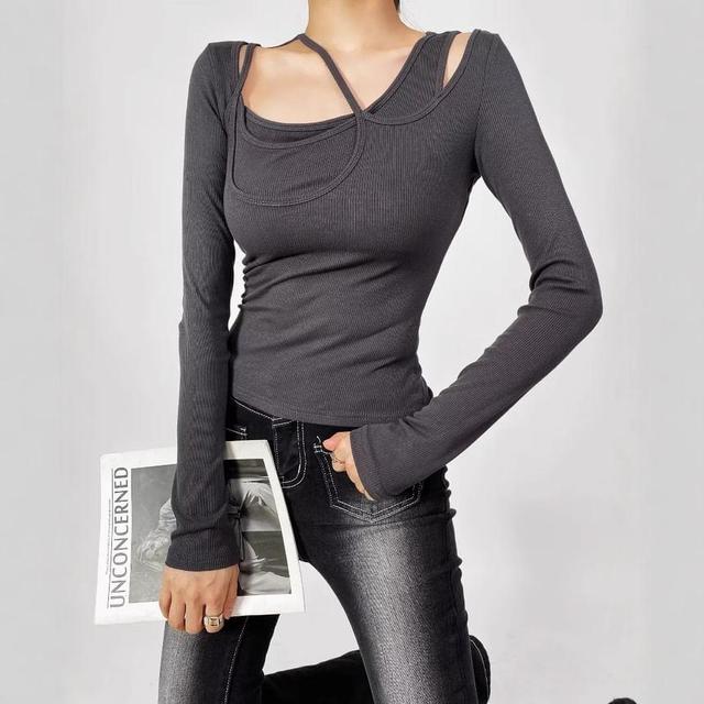 Mock Two-Piece Long-Sleeve Scoop Neck Cutout Ribbed Slim Fit T-Shirt Product Image