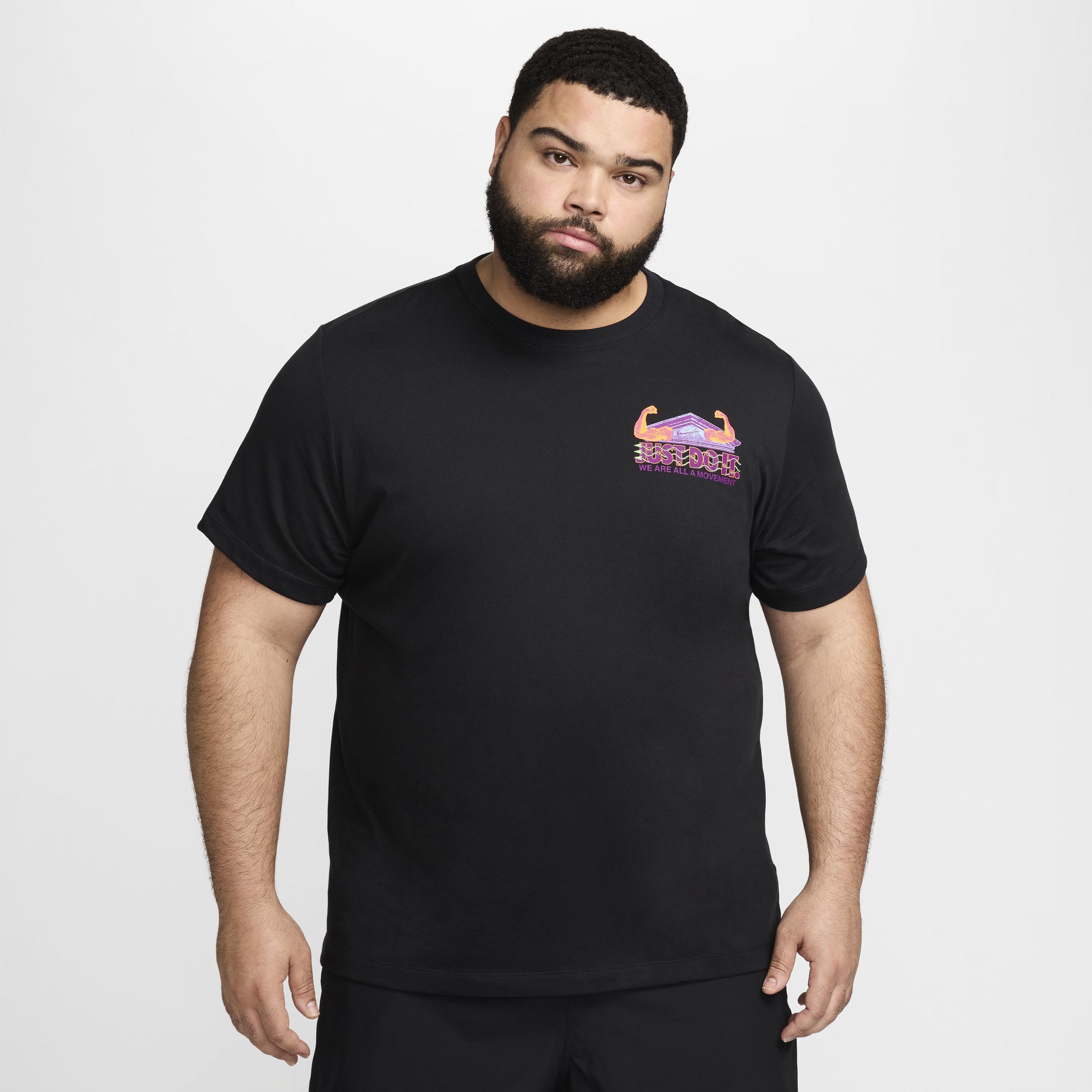 Nike Men's Dri-FIT Fitness T-Shirt Product Image