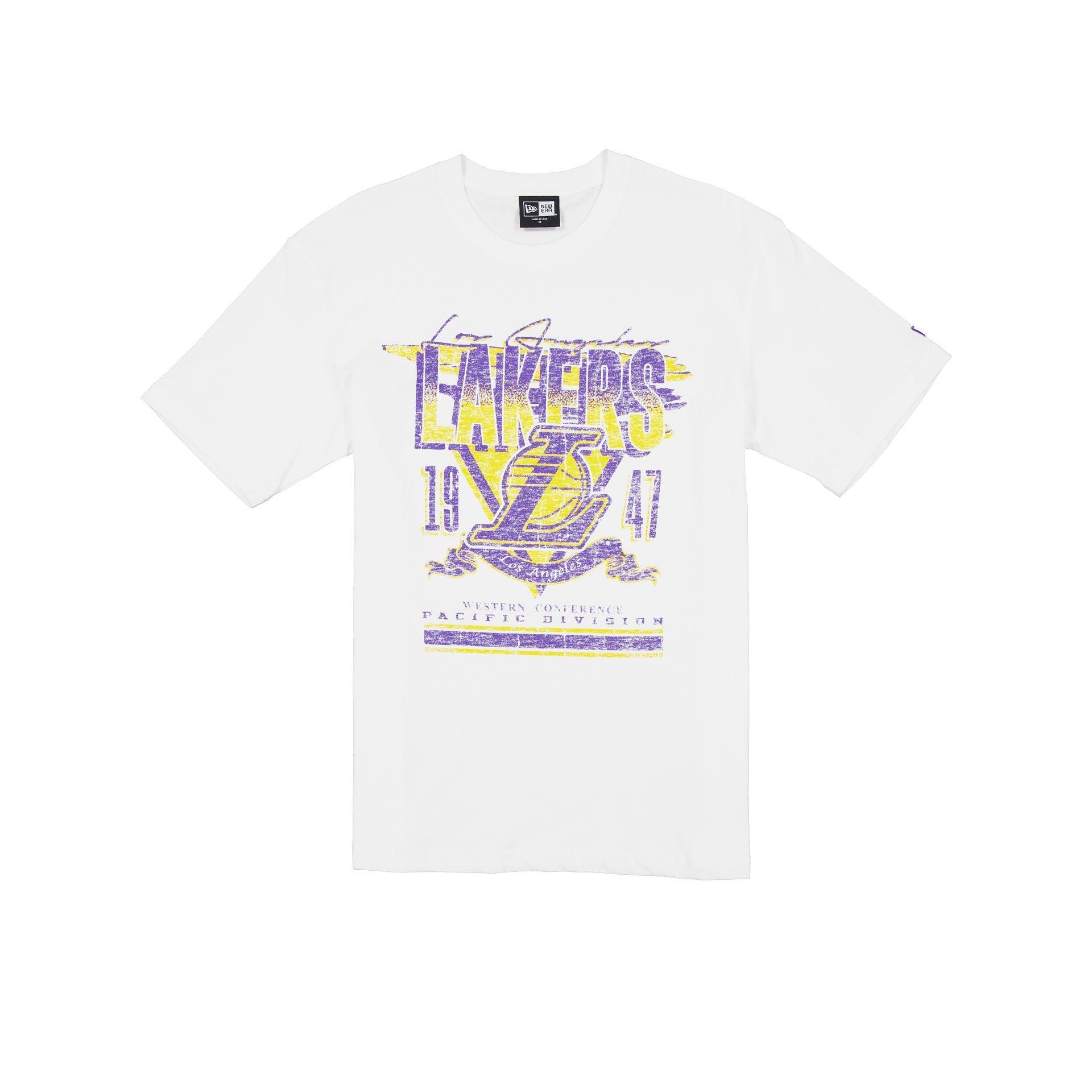 Los Angeles Lakers Sport Classics Distressed T-Shirt Male Product Image