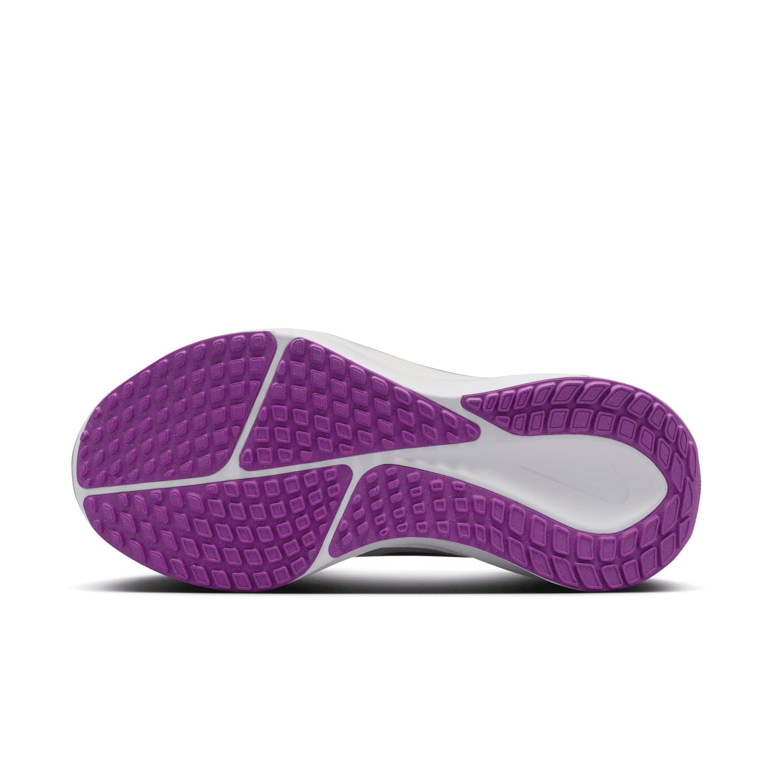 Nike Womens Vomero 17 Road Running Shoes (Extra Wide) Product Image