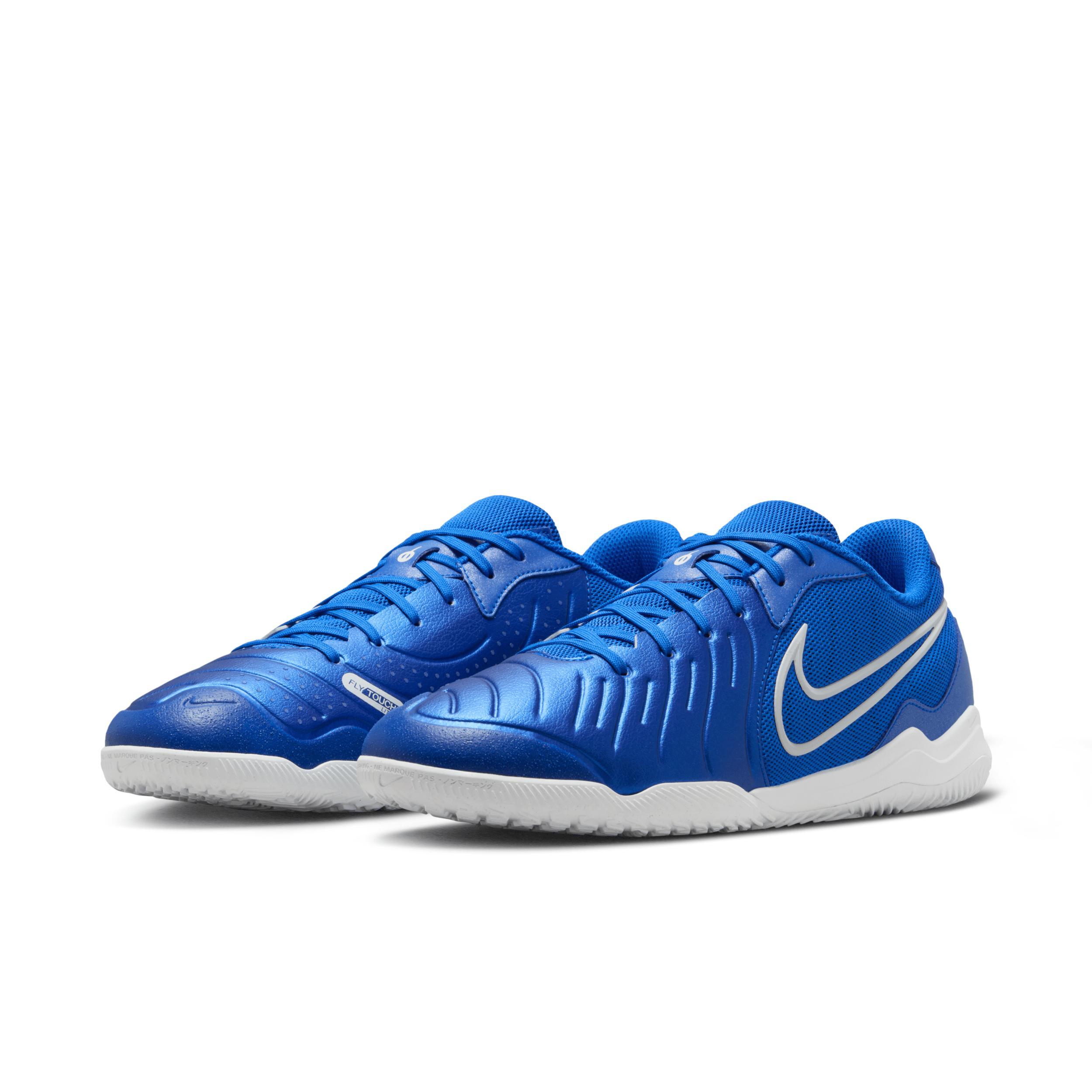 Nike Men's Tiempo Legend 10 Academy Indoor/Court Low-Top Soccer Shoes Product Image