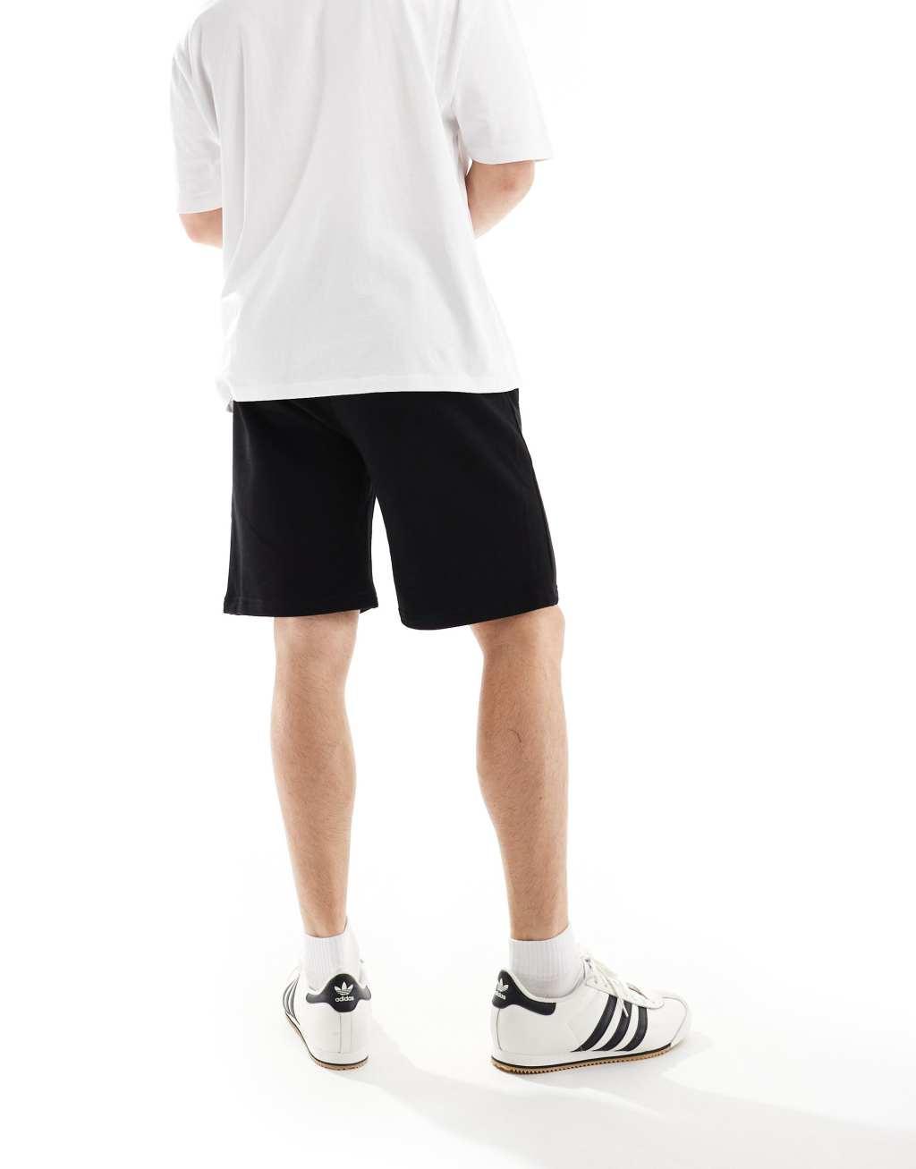 Sixth June lounge shorts in black Product Image