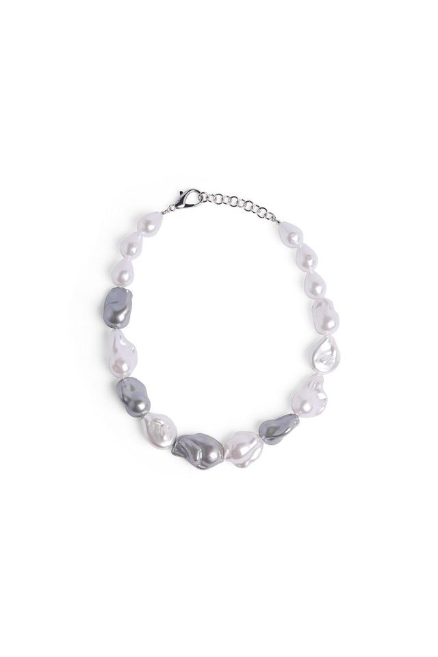 Big Pearl Necklace Product Image