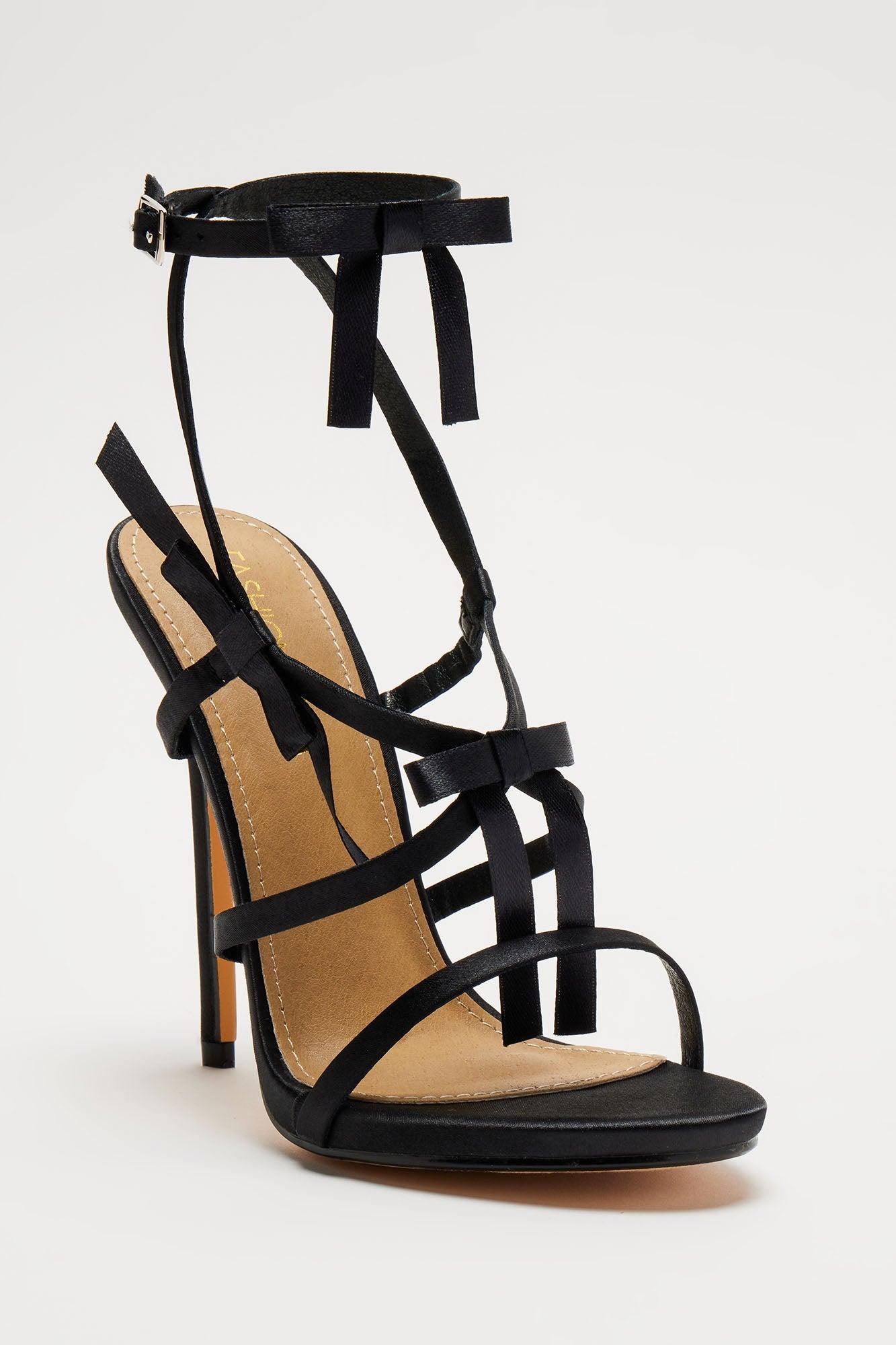 Glowing Different Heels - Black Product Image