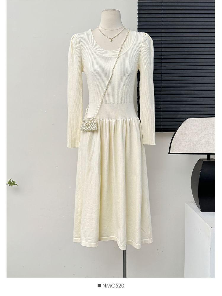 Puff-Sleeve Pleated A-Line Midi Dress Product Image