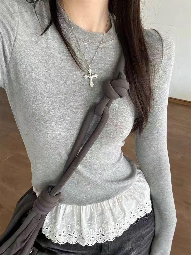 Mock Two-Piece Long-Sleeve Crew Neck Lace Panel Slim Fit T-Shirt Product Image