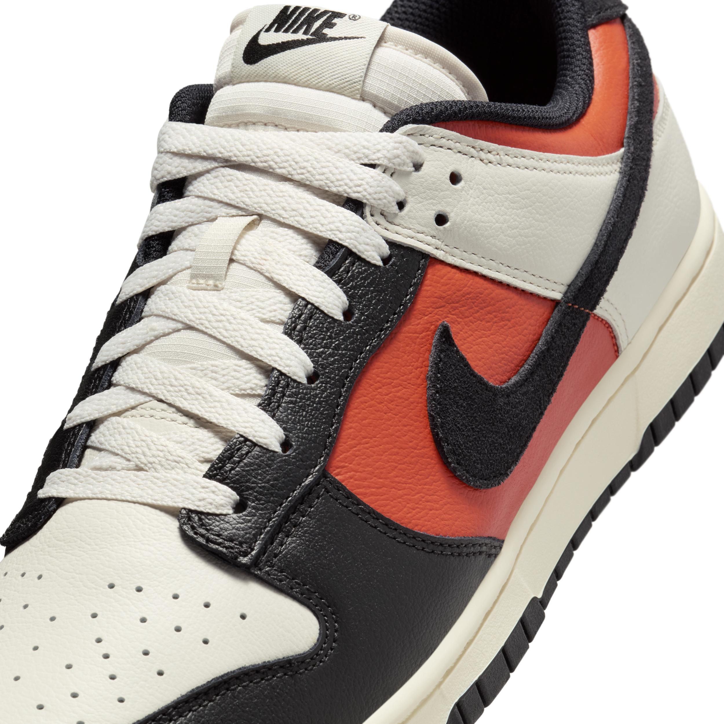 Nike Men's Dunk Low Retro SE Leather/Suede Shoes Product Image