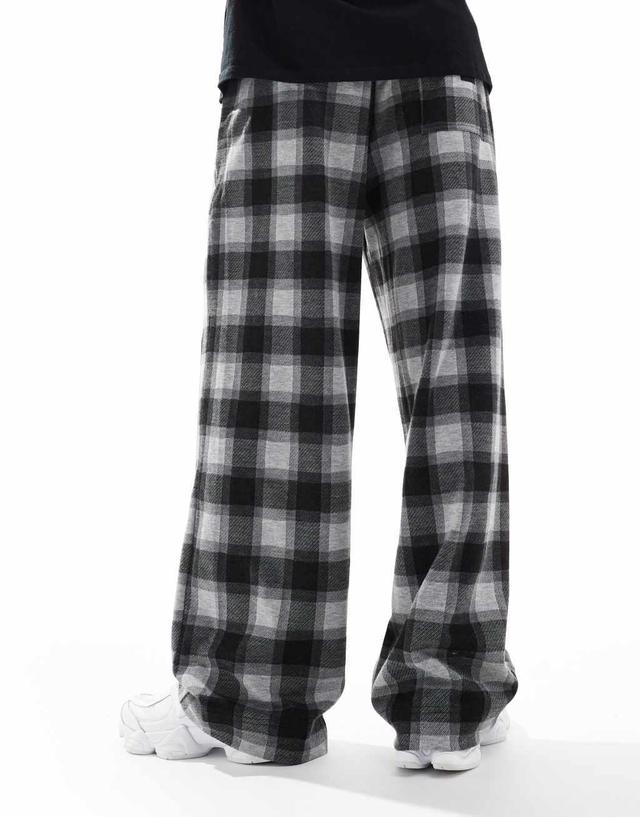 Pull&Bear wide leg skate plaid pants in black Product Image