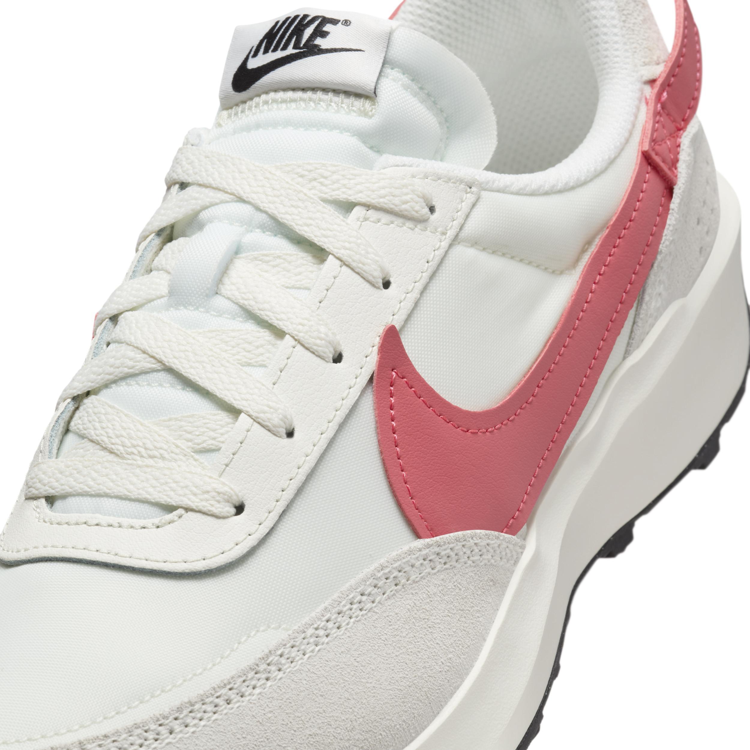 Nike Waffle Debut Womens Shoes Product Image