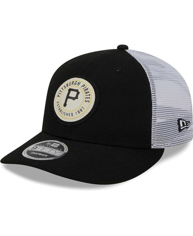 Mens New Era Black Pittsburgh Pirates Circle Trucker Low Profile 9FIFTY Snapback Hat Product Image