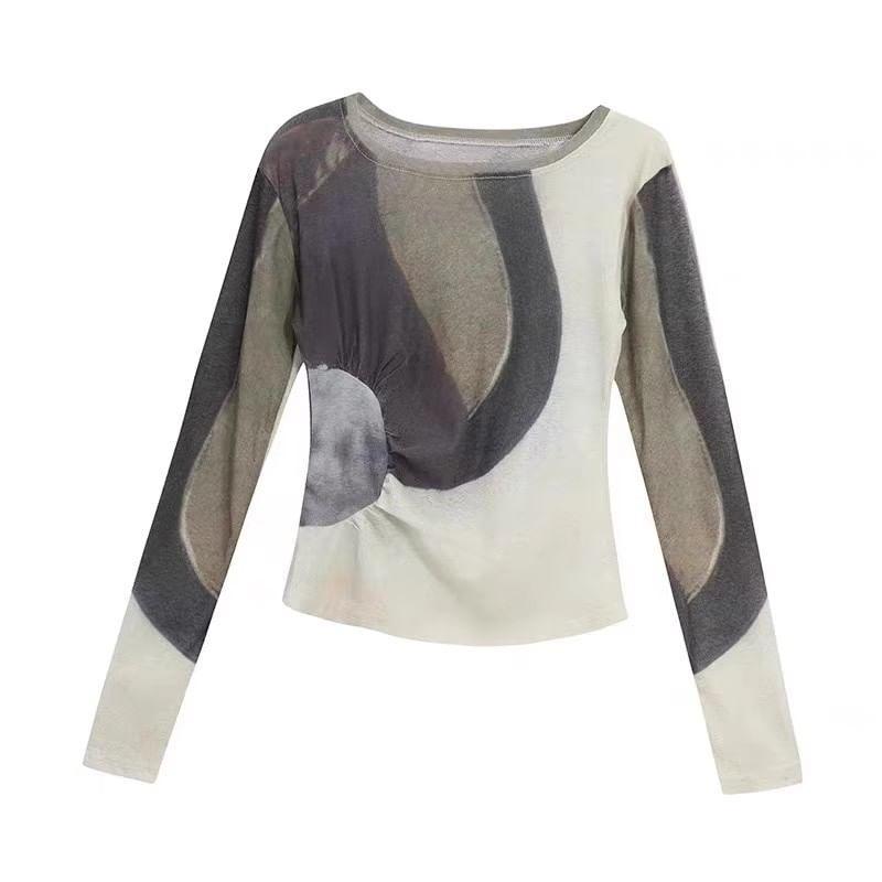 Long Sleeve Crew Neck Printed Cropped Tee Product Image