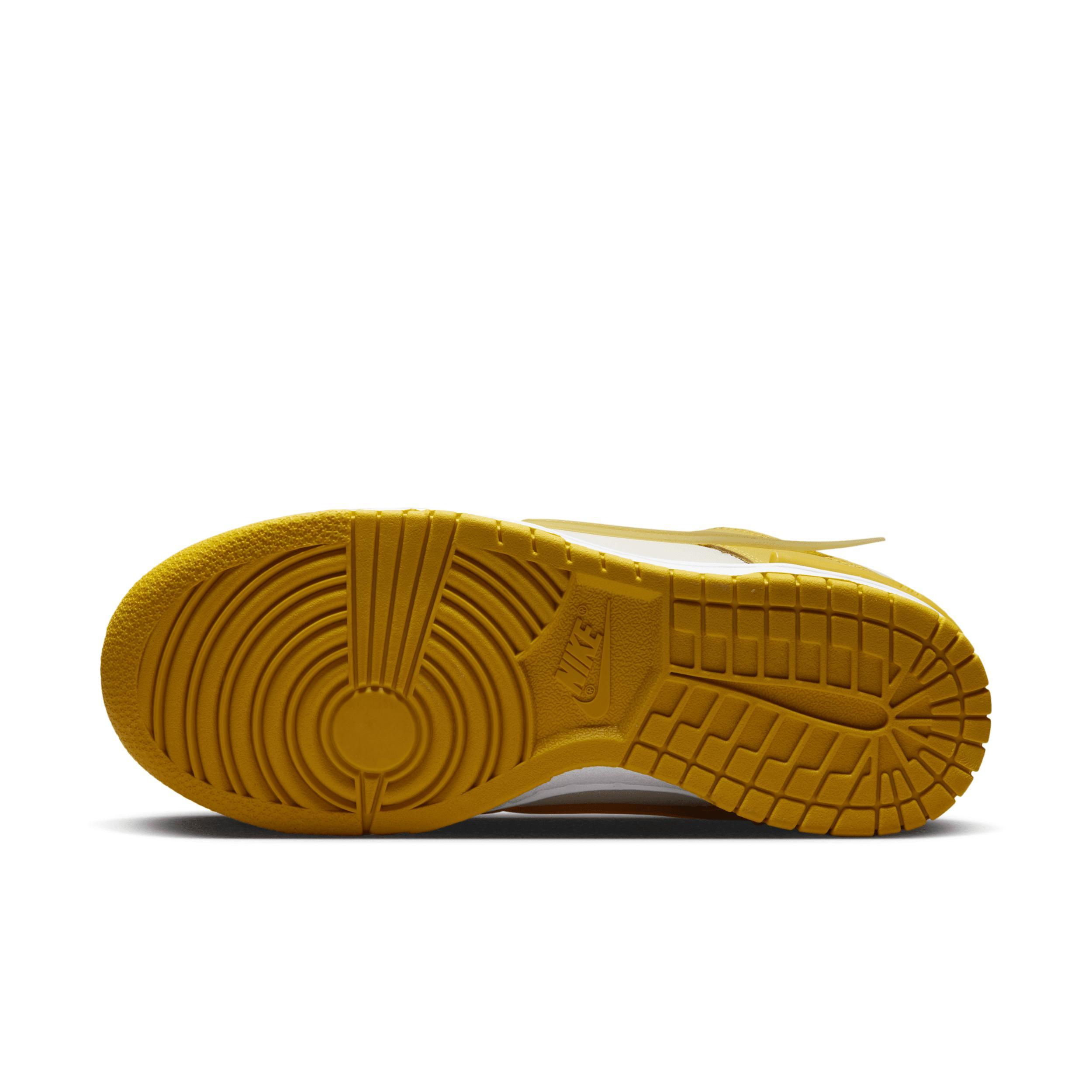 Nike Women's Dunk Low Twist Shoes Product Image