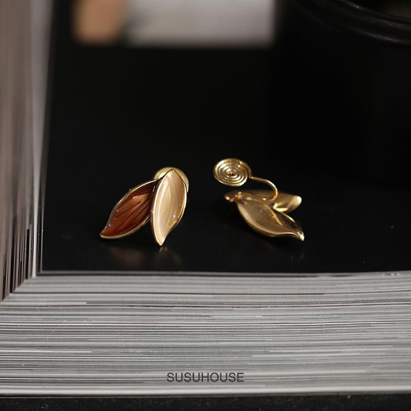 Leaf Alloy Stud Earring Product Image