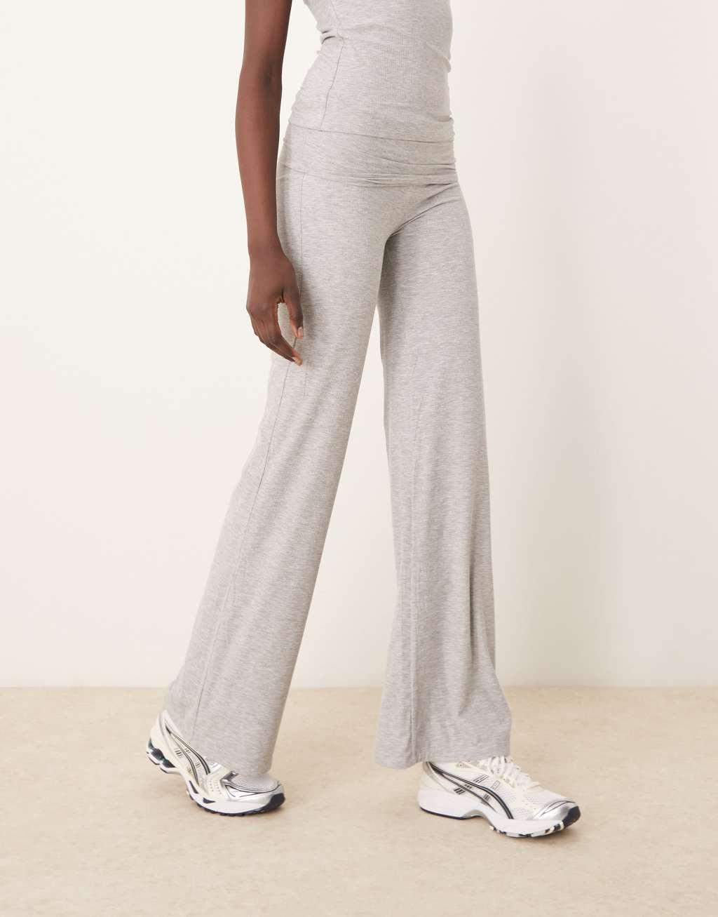 Tala 365 Sculpting leggings in gray Product Image