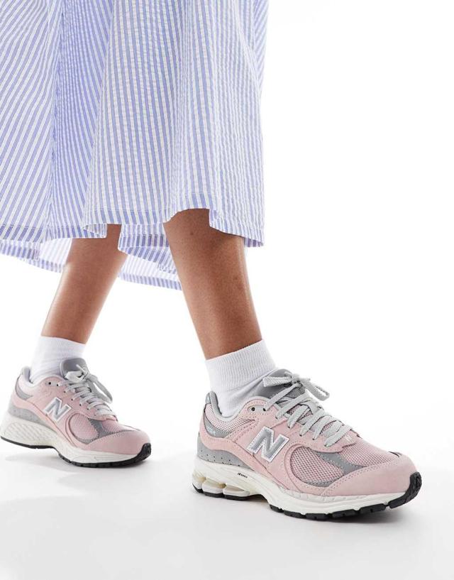 New Balance 2002 sneakers in pink  Product Image