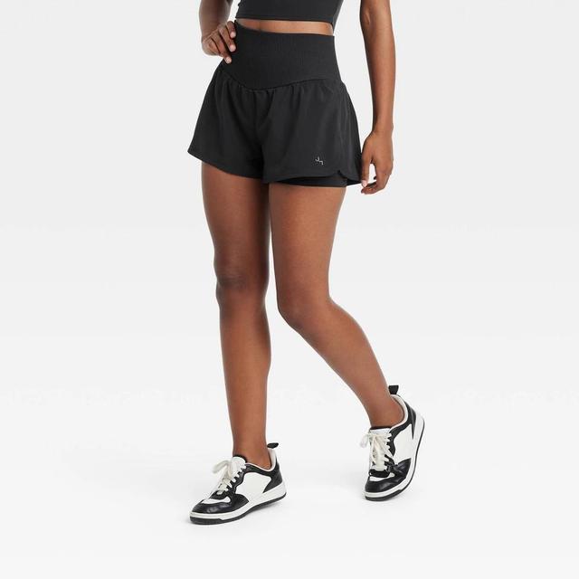 Womens High-Rise 2.5 Seamless Waistband Woven Shorts - JoyLab Black M Product Image