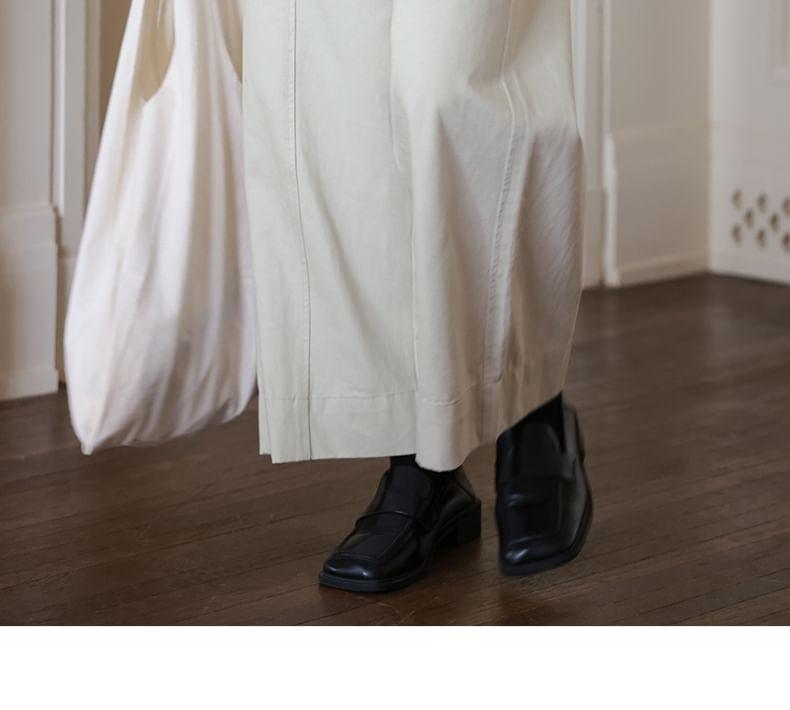 Mid Rise Plain Cropped Wide Leg Pants Product Image