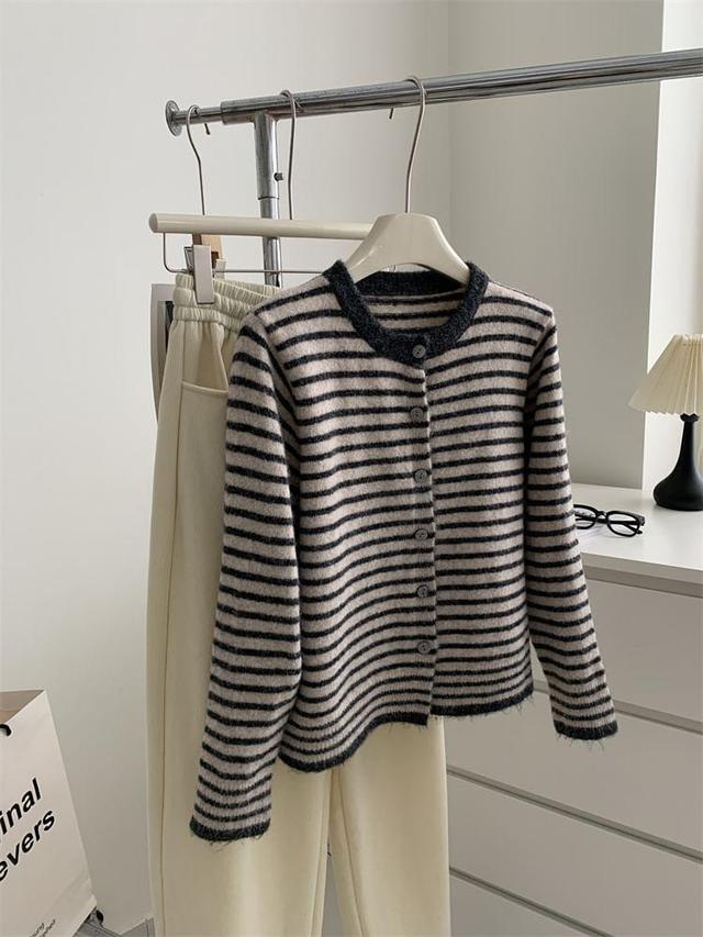 Round Neck Striped Cardigan Product Image