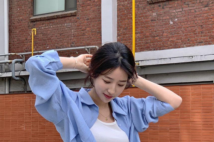 Long-Sleeve Button Back Plain Crop Shirt Product Image