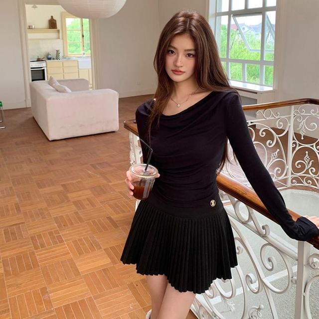 High Waist Plain Pleated Mini A-Line Skirt Product Image