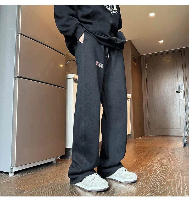 Drawstring Waist Sweatpants Product Image