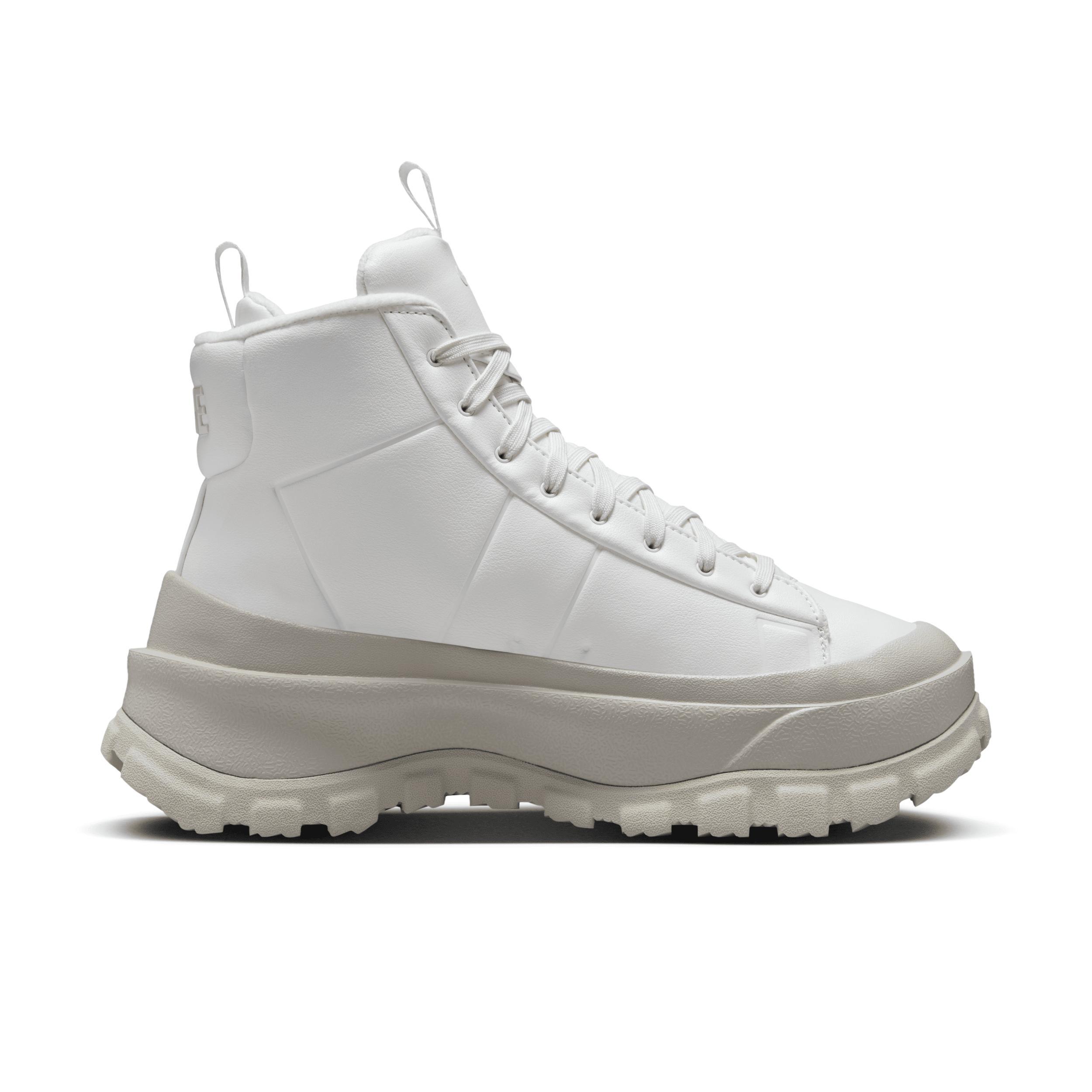 Nike Women's Blazer Roam Mid Winterized Shoes Product Image