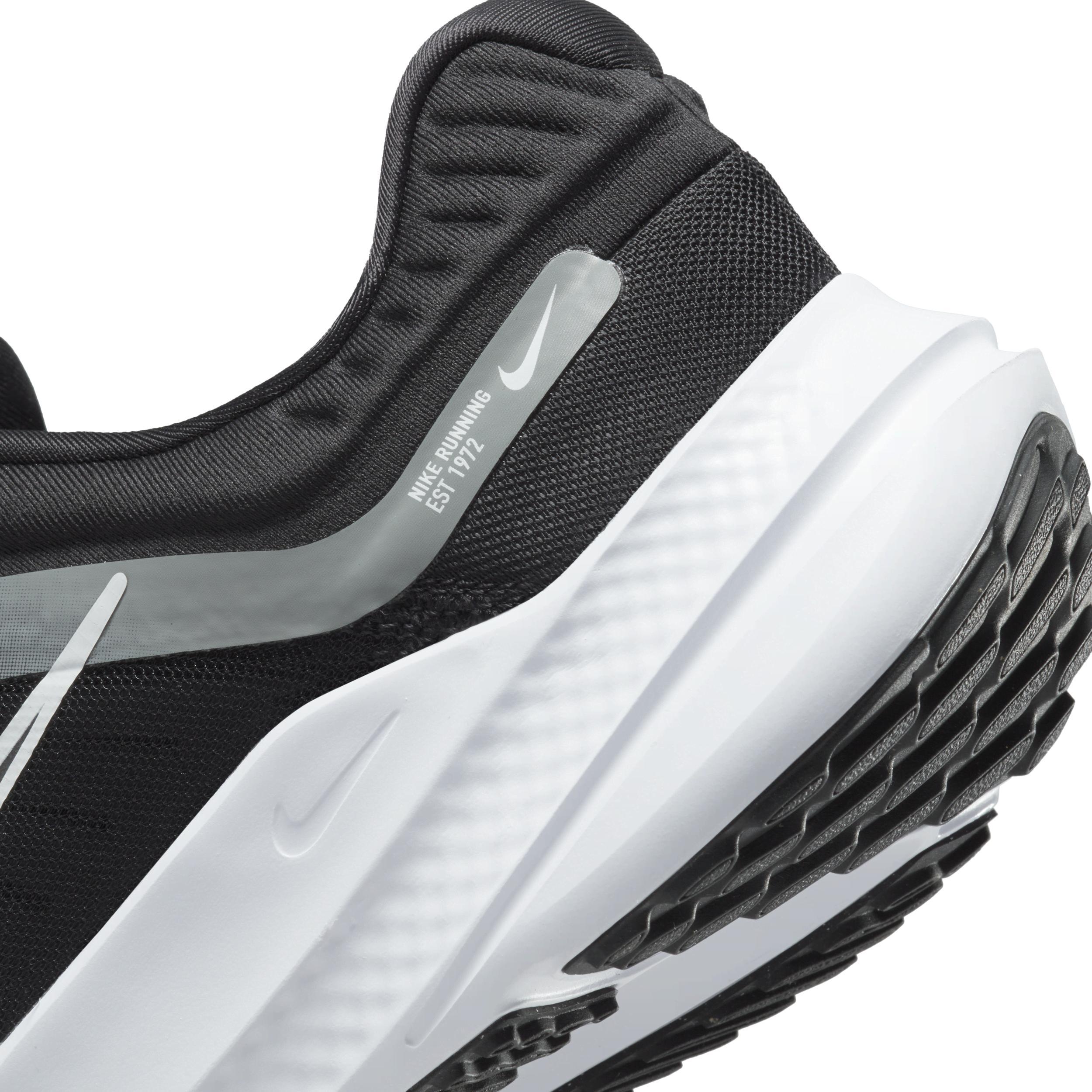 Nike Mens Quest 5 Road Running Shoes Product Image