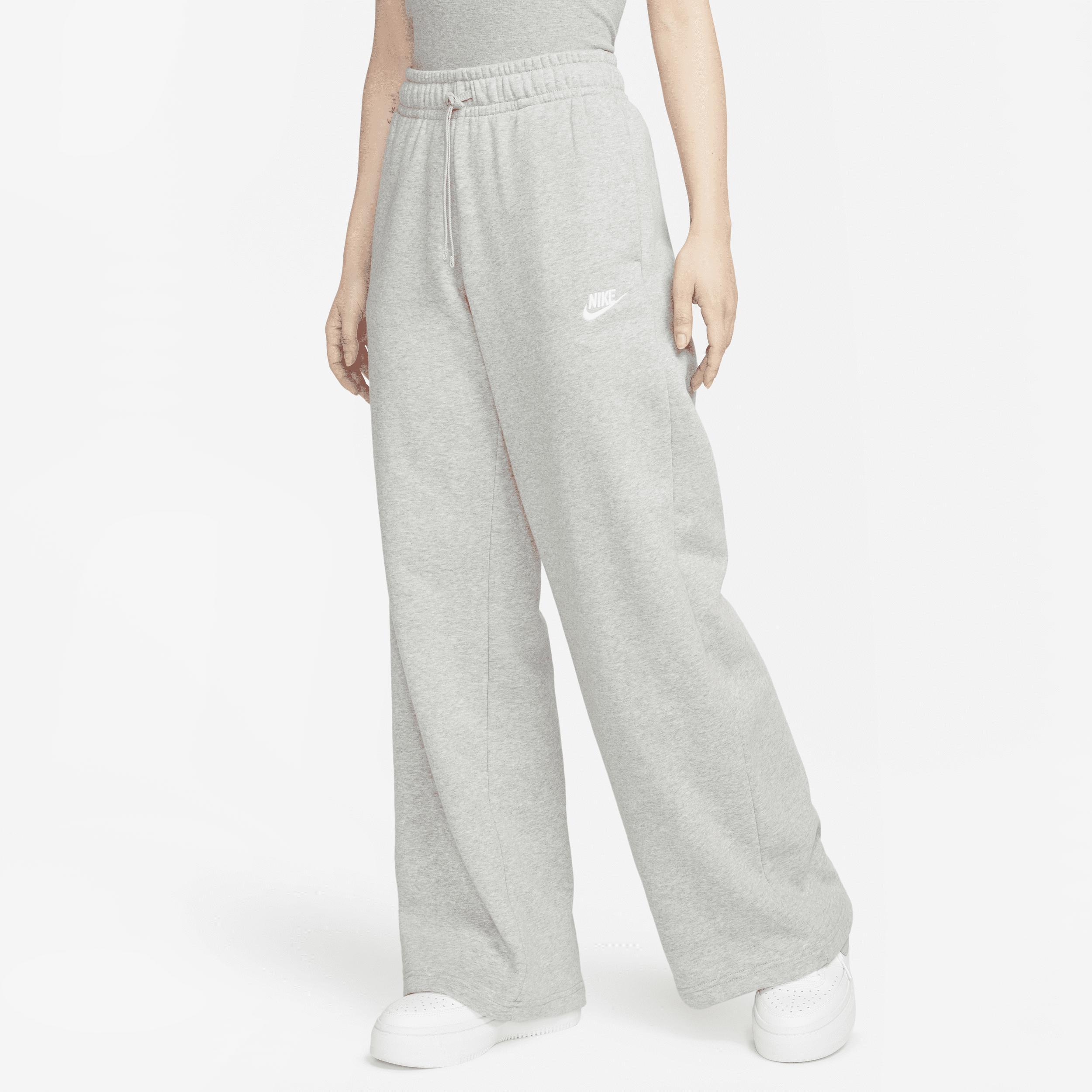 NikeSportswear Club Fleece Wide Leg Sweatpants Product Image