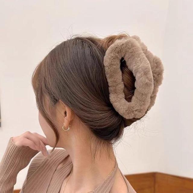 Cloud Chenille Hair Claw Clip Product Image