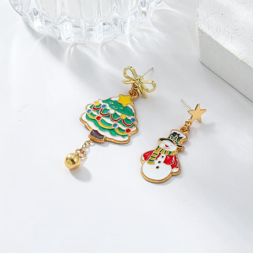 Christmas Dangle Earring Product Image