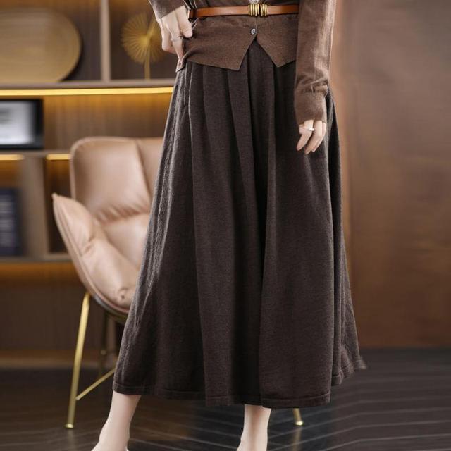 Elastic Waist Plain Midi A-Line Skirt Product Image