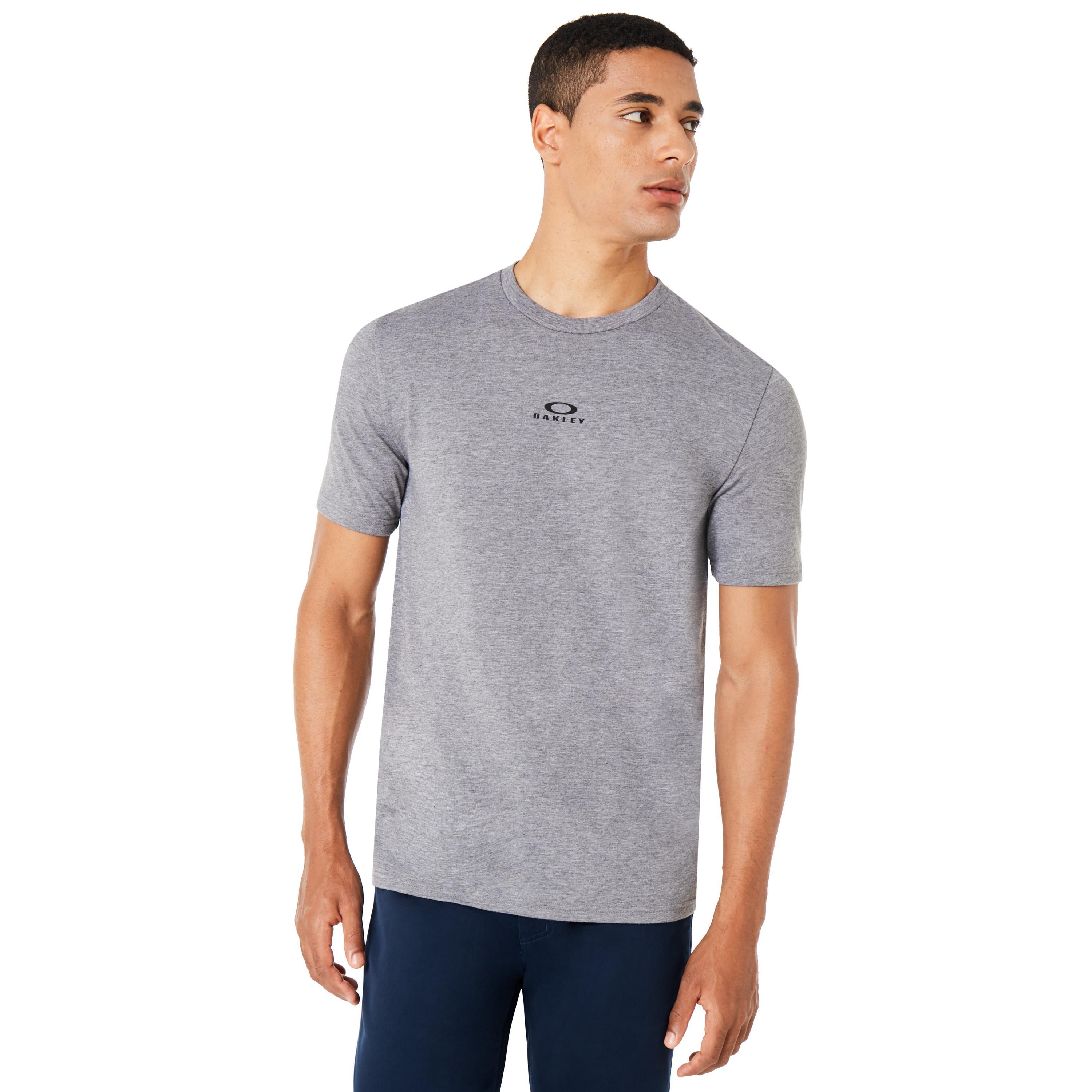 Oakley Mens Bark New Short Sleeve Product Image