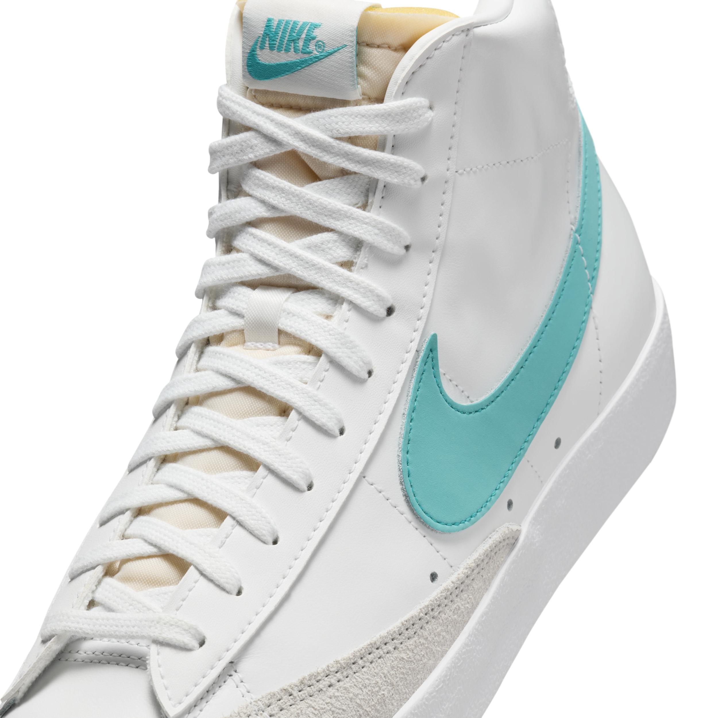 Nike Men's Blazer Mid '77 Vintage Shoes Product Image