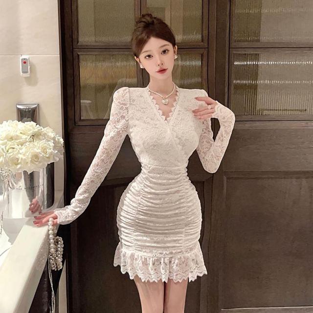 Long Sleeve V-Neck Floral Lace Ruched Bodycon Mini Dress Product Image