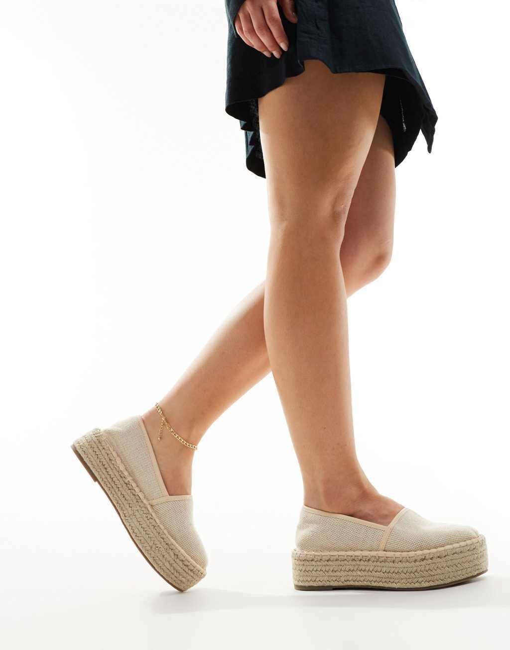 ASOS DESIGN Journal flatform espadrilles in black Product Image