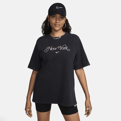 Nike Sportswear Essential Women's T-Shirt Product Image