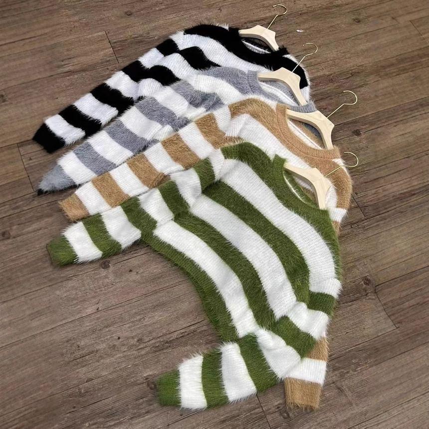 Crew Neck Striped Crop Sweater Product Image