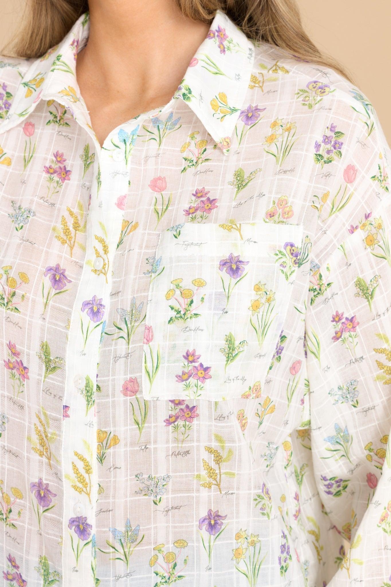 Aura Life In Full Bloom Ivory Floral Top Product Image