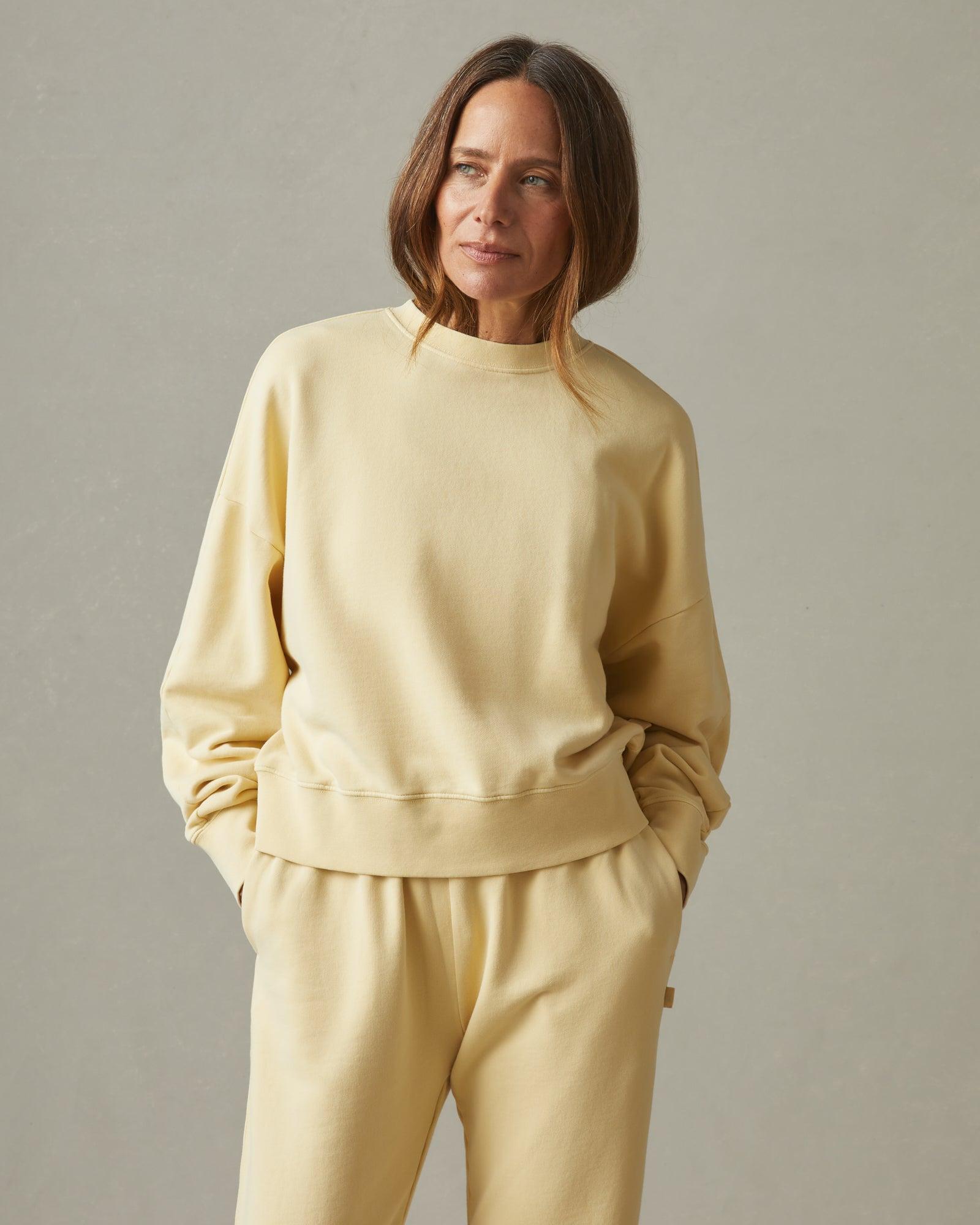 Premium Midweight Oversized Crew - Golden Glow Female Product Image