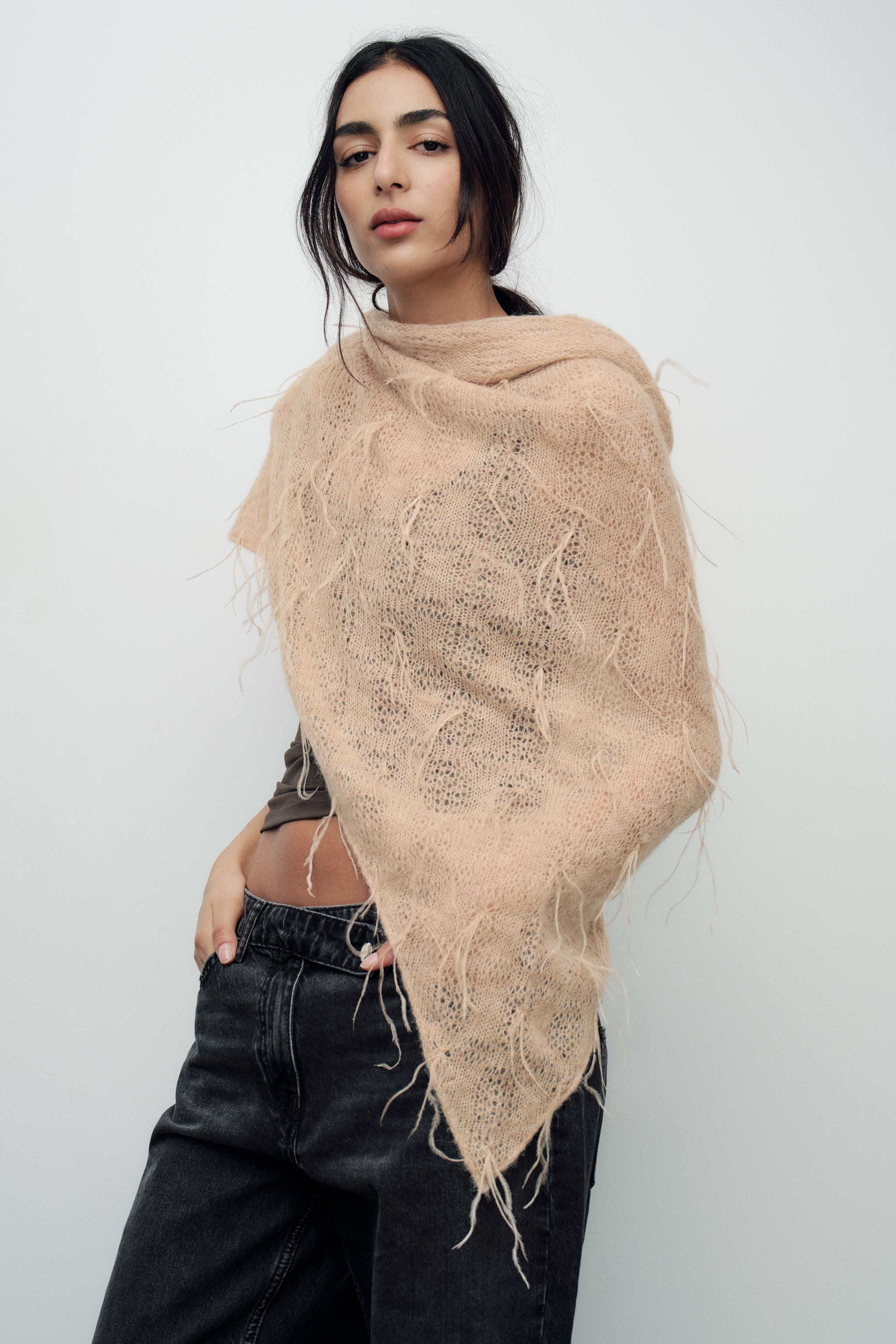 OPENWORK KNIT SCARF WITH FEATHERS Product Image