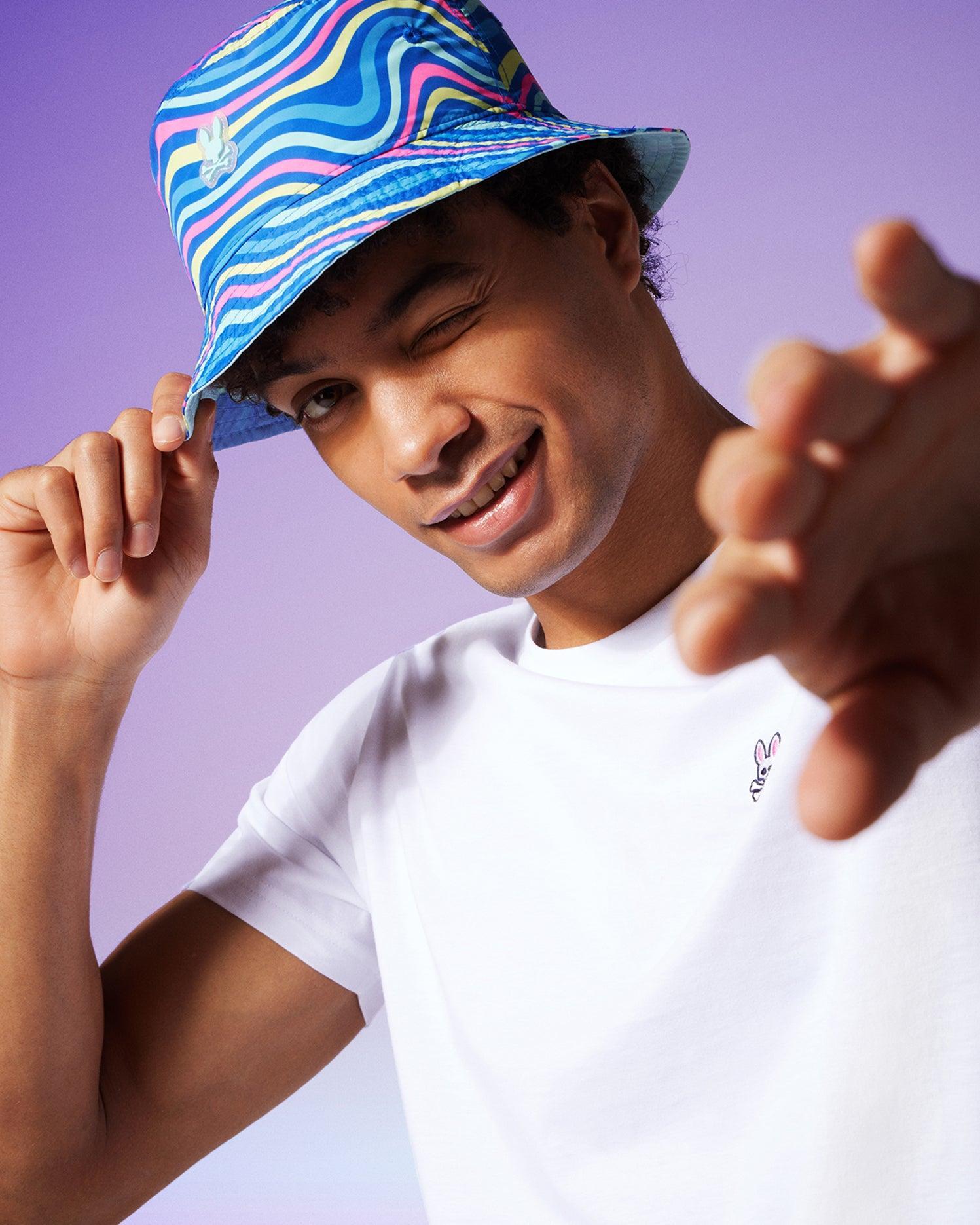 MENS CLARKSON REVERSIBLE BUCKET HAT - B6A125B2HT Product Image