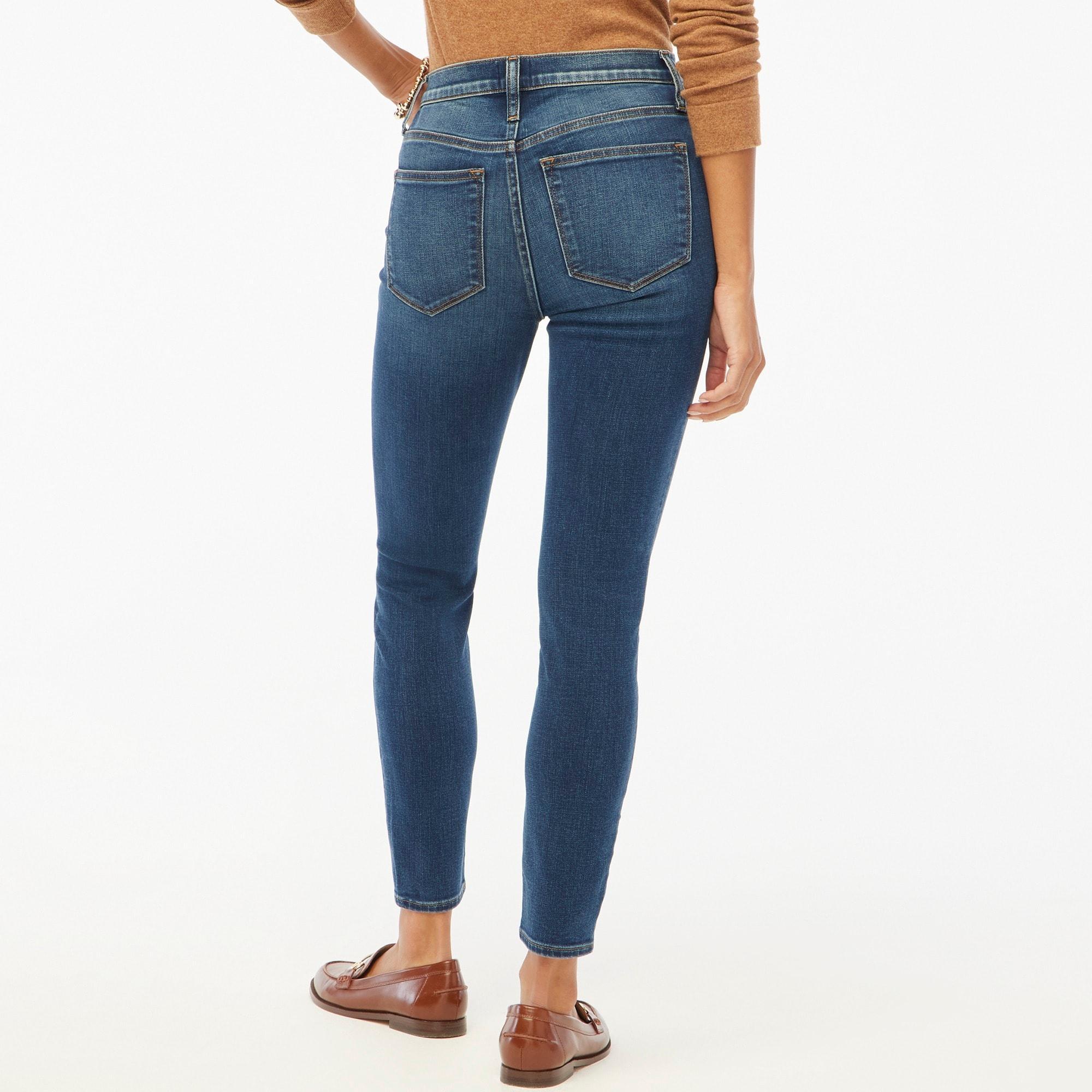 9" mid-rise skinny jean in signature stretch Product Image