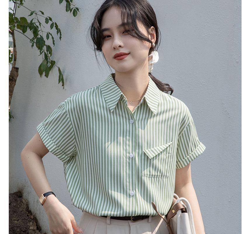 Short-Sleeve Striped Shirt Product Image