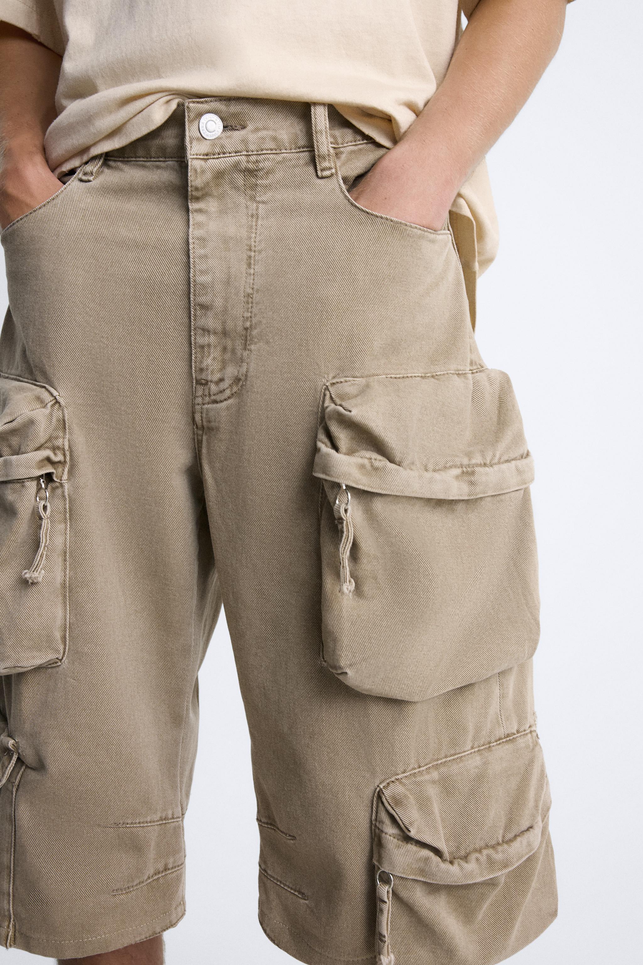 CARGO POCKET DENIM SHORTS Product Image