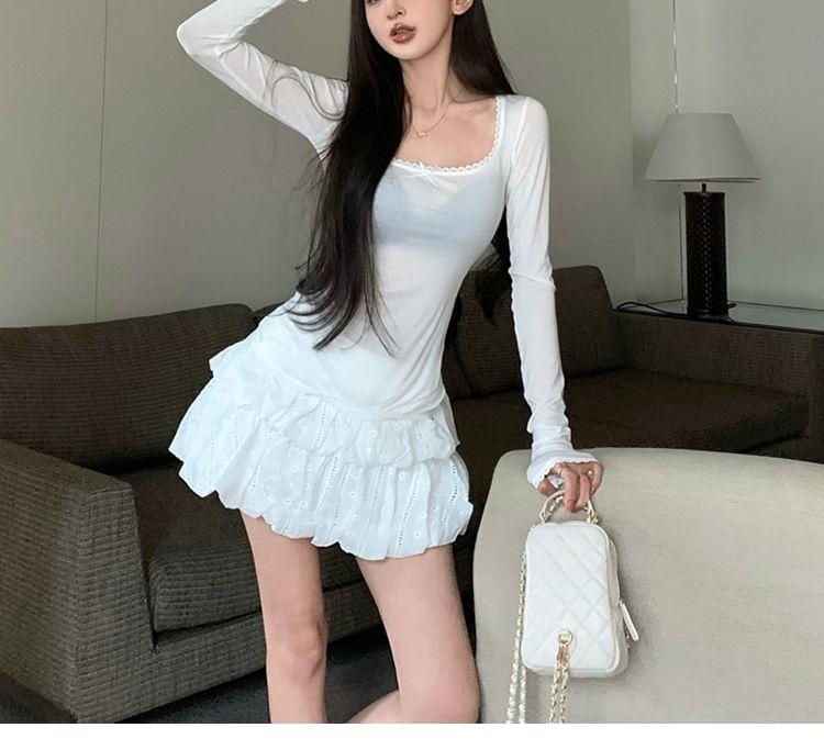 Long-Sleeve Scoop Neck Plain T-Shirt / Mid Rise Plain Mini A-Line Skirt Product Image