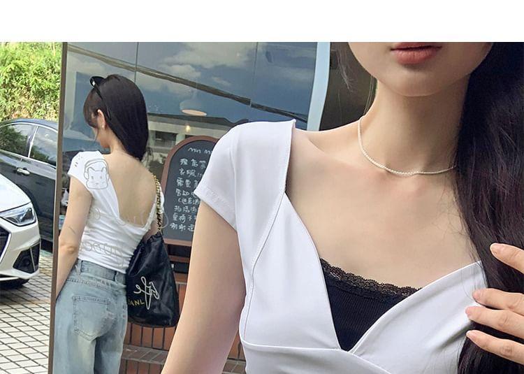 Short Sleeve Plain Open-Back Slim-Fit Crop T-Shirt Product Image